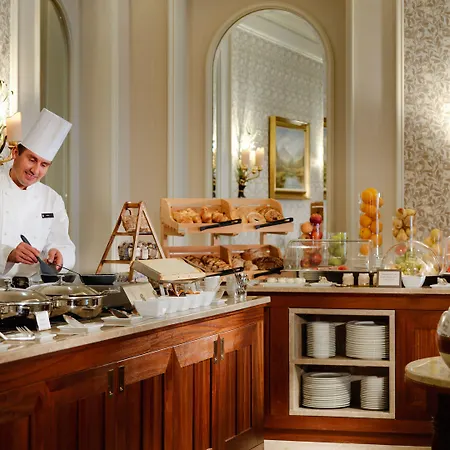 Intercontinental By Ihg