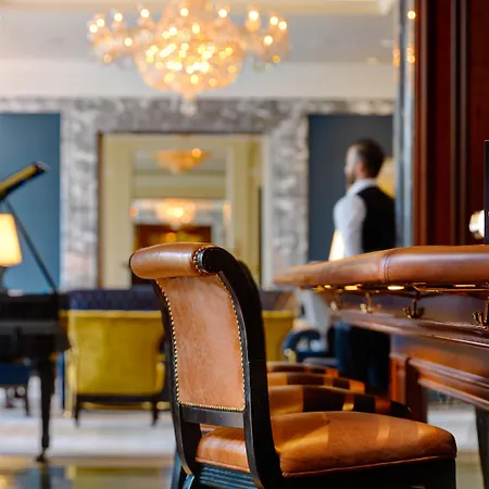 Intercontinental By Ihg 5*