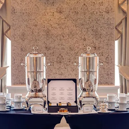 Intercontinental By Ihg 5*