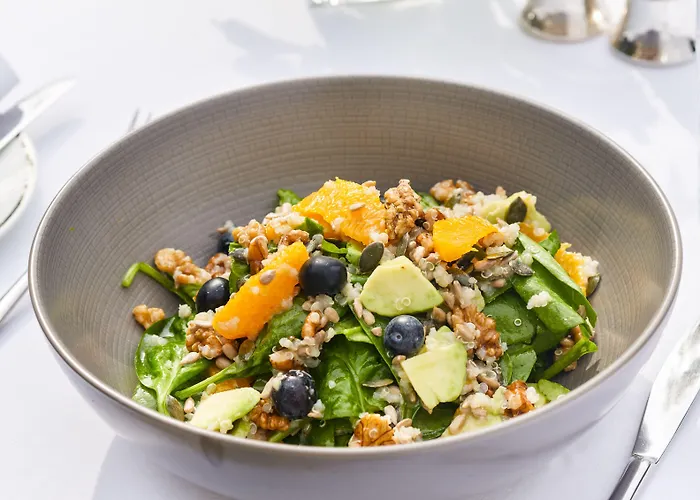 Intercontinental By Ihg Otel 5*