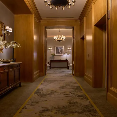 Intercontinental By Ihg Отель