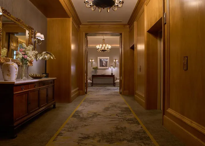 Intercontinental By Ihg Отель